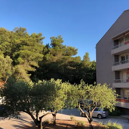 Grand Studio A Hyeres Entre Mer Et Ville Exterior photo